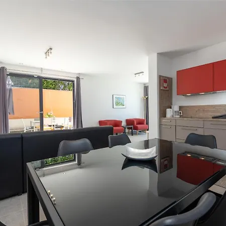 Apartment Elle & Alina Funtana